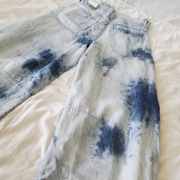 Jeans - Picture 11 of 15